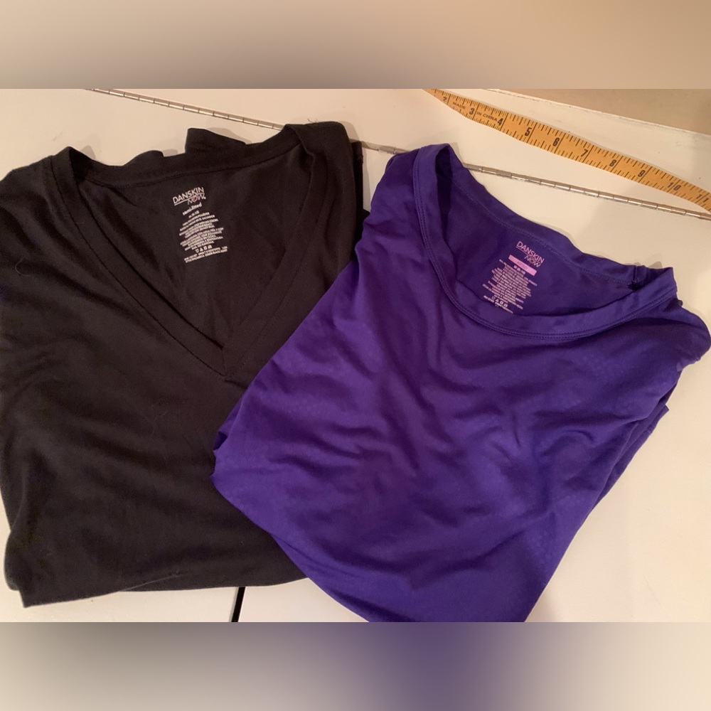 Danskin Long Sleeve Woman’s Top Bundle